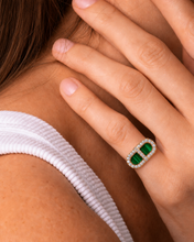 Load image into Gallery viewer, VITAMIN PINK COLOURS RING - MALACHITE